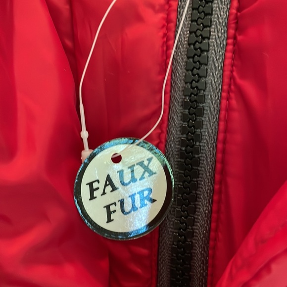 Rothschild Red Puffer Coat, 10/12 - Picture 4 of 4
